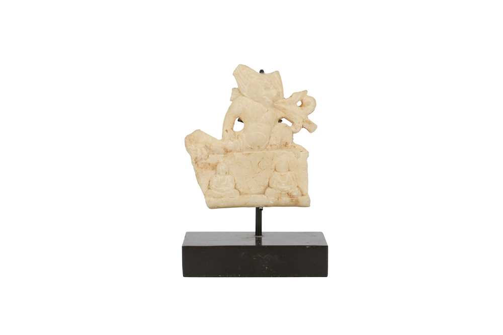 Lot 295 - AN ALABASTER CARVING OF A DEITY.