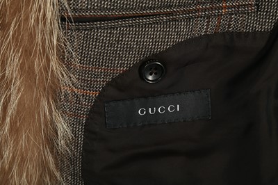 Lot 111 - Gucci Brown Tweed Fur Collar Blazer - Size 44