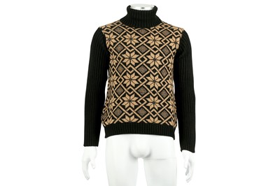Lot 119 - Dolce & Gabbana Black Wool Patterned Jumper - Size 46