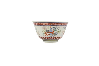 Lot 651 - A CHINESE FAMILLE ROSE 'BAJIXIANG' CUP.