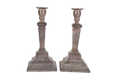Lot 893 - A PAIR OF LATE 20TH CENTURY AMERICAN STERLING SILVER CANDLESTICKS, IMPORT MARKS FOR LONDON 1978 BY INTERNATIONAL BULLION & METAL BROKERS