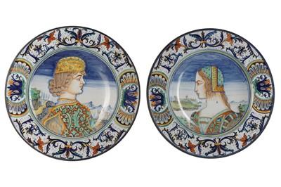 Lot 101 - AMENDED DESCRIPTION: A PAIR OF RENAISSANCE STYLE FAIENCE CHARGERS, MID 20TH CENTURY