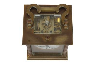 Lot 74 - A FRENCH BRASS CARRIAGE CLOCK, LATE 19TH/EARLY 20TH CENTURY