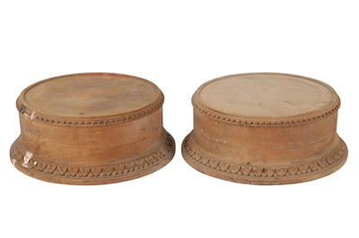 Lot 147 - A PAIR OF LARGE OVAL CARVED WOOD PEDESTALS, PROBABLY 20TH CENTURY