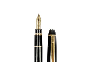 Lot 825 - A GERMAN MONTBLANC MEISTERSTUCK 'MOZART' FOUNTAIN PEN