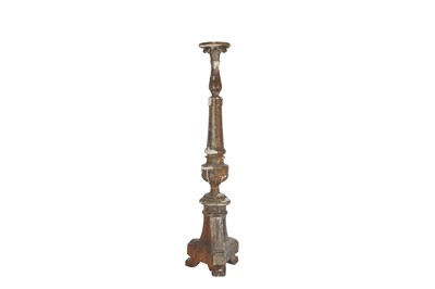 Lot 292 - A LARGE ITALIAN SILVERED GESSO AND CARVED WOOD PRICKET CANDLESTICK, 18/19TH CENTURY