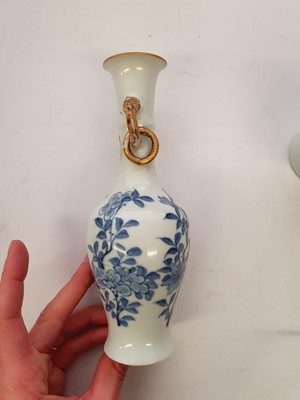 Lot 107 - A NEAR-PAIR OF CHINESE BLUE AND WHITE VASES.
