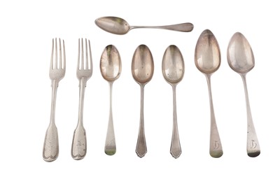 Lot 908 - A MIXED GROUP OF STERLING SILVER FLATWARE