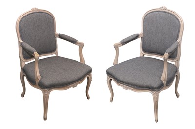 Lot 5 - A PAIR OF FRENCH LOUIX XV STYLE FAUTEUIL OPEN ARMCHAIRS, CONTEMPORARY