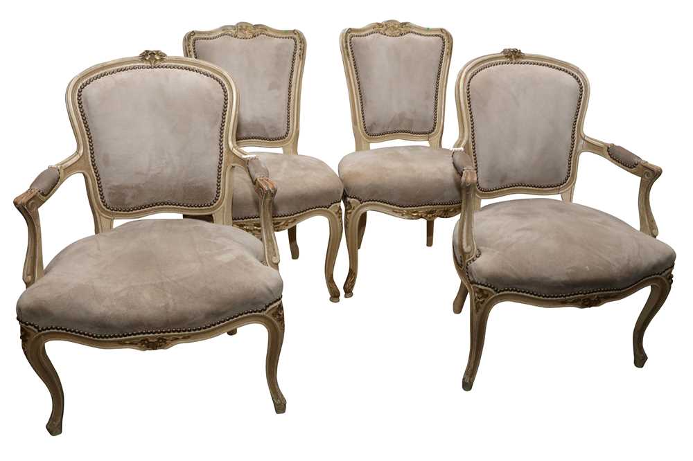 Lot 555 - A PAIR OF FRENCH LOUIS XV STYLE FAUTEUIL OPEN ARMCHAIRS, 20TH CENTURY