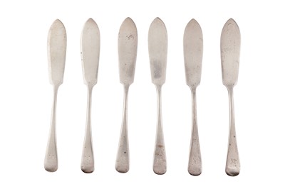 Lot 914 - A SET OF SIX GEORGE V STERLING SILVER BUTTER KNIVES, LONDON 1928 BY GOLDSMITHS AND SILVERSMITHS