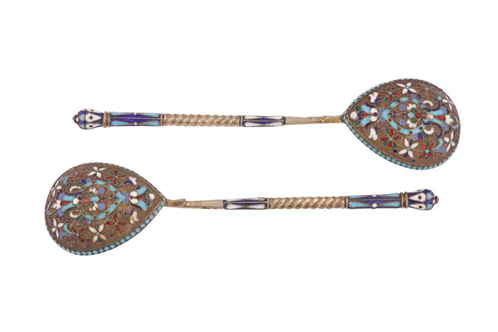 Lot 399 - A pair of Nicholas II Russian 84 zolotnik silver gilt and cloisonné enamel spoons, Moscow 1908-14 by Nikolai Nikolaievich Zverev (active 1908-14)