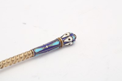 Lot 399 - A pair of Nicholas II Russian 84 zolotnik silver gilt and cloisonné enamel spoons, Moscow 1908-14 by Nikolai Nikolaievich Zverev (active 1908-14)