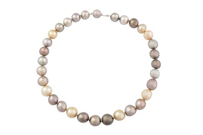 Lot 68 - A cultured pearl necklace