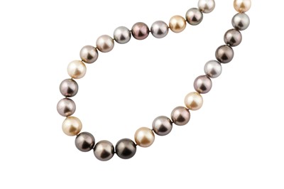 Lot 68 - A cultured pearl necklace
