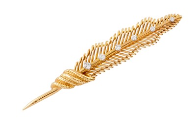 Lot 108 - A diamond-set feather brooch