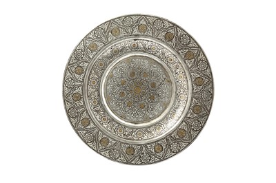 Lot 475 - A SILVER AND GOLD-INLAID (KOFTGARI) STEEL DISH
