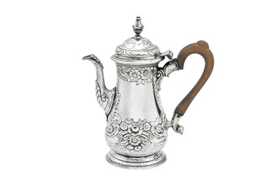 Lot 693 - A George II provincial sterling silver bachelor coffee pot, Newcastle 1756 by William Partis