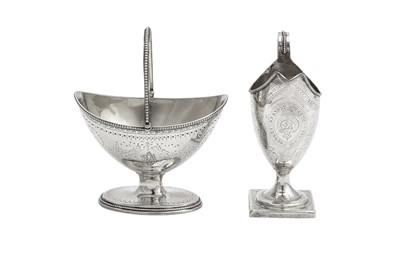 Lot 680 - A George III sterling silver cream pail, London 1786 by Robert Hennell