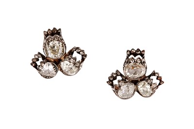 Lot 2 - A pair of diamond earstuds, circa 1880