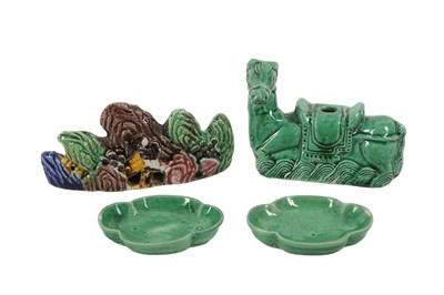 Lot 892 - A CHINESE 'HORSE' WATER DROPPER, A BRUSH REST AND TWO SPOON TRAYS.