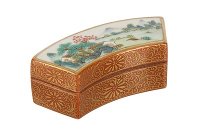 Lot 407 - A CHINESE FAN-SHAPED 'LANDSCAPE' BOX AND COVER.