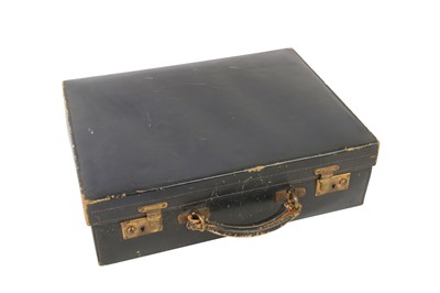 Lot 28 - A GEORGE V MAPPIN & WEBB TRAVELLING VANITY CASE