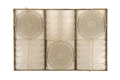 Lot 48 - AMENDED DESCRIPTION: IN THE MANNER OF LALIQUE, (FRENCH, EARLY 20TH CENTURY)