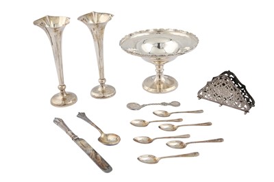 Lot 349 - A MIXED GROUP OF STERLING SILVER
