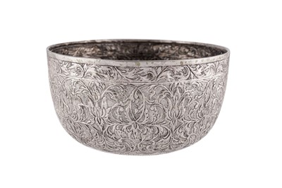 Lot 206 - A MID TO LATE 20TH CENTURY THAI UNMARKED SILVER BOWL