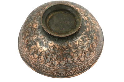 Lot 139 - A LARGE TINNED COPPER BOWL