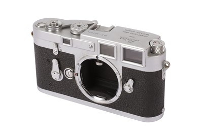 Lot 140 - Leica M3 Rangefinder Camera Body