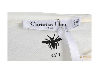 Lot 272 - Christian Dior Cream 'We Should All Be Feminists' T-Shirt - Size M