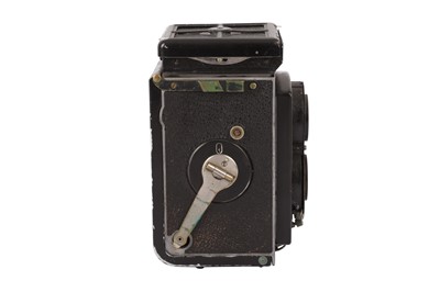 Lot 126 - A Rolleiflex Classic TLR Camera