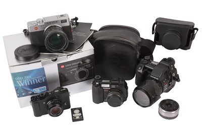Lot 148 - A Group of Digital Cameras