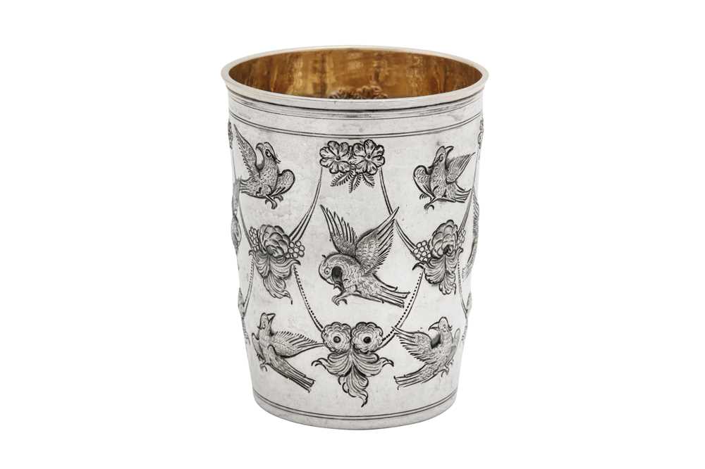 Lot 390 - An Alexander I early 19th century Russian 84 zolotnik beaker, Moscow circa 1805 by E.Д (Unidentified, Postnikova 2435)