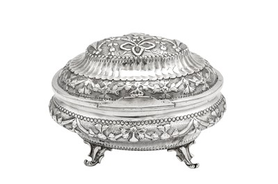 Lot 395 - A Catherine II late 18th century Russian 84 zolotnik silver sugar box, Moscow 1794 by M.Ц over C (unidentified, active 1793-5, Postnikova 2695)