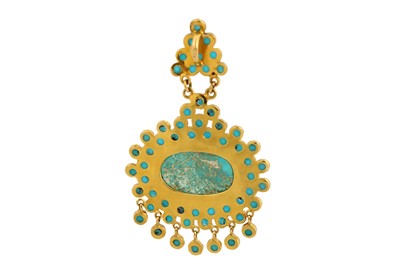 Lot 169 - A TURQUOISE-ENCRUSTED GOLD PENDANT