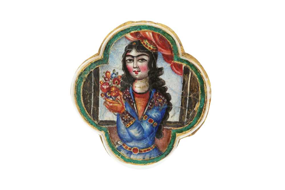 Lot 213 - A QAJAR POLYCHROME-PAINTED ENAMELLED GOLD PLAQUE WITH A COURTLY MAIDEN