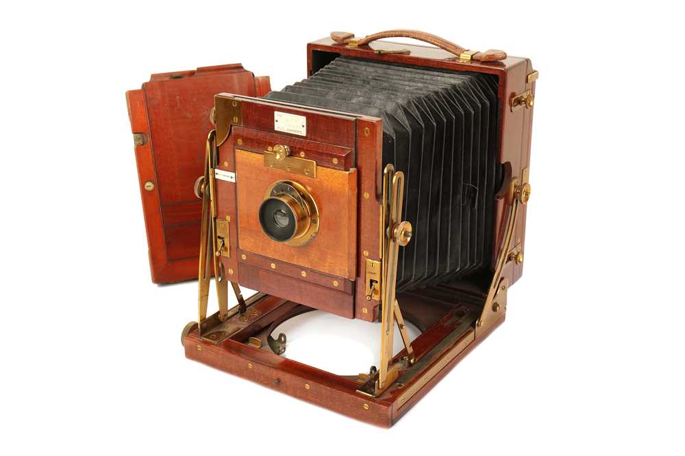 Lot 32 - A Sanderson Half Plate Mahogany & Brass Field Camera