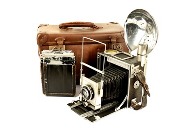 Lot 111 - A Rare Dawe Instruments Ltd. Type 1714B "Universal" Camera
