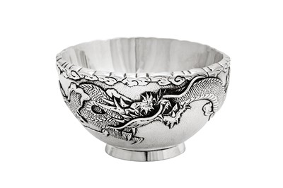 Lot 255 - A late 19th / early 20th century Japanese silver bowl, circa 1900