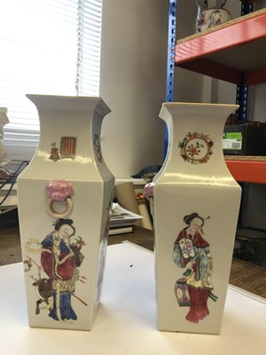 Lot 285 - A PAIR OF CHINESE FAMILLE ROSE 'LADIES' VASES.