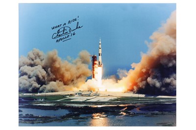 Lot 1235 - Apollo 16.- Charlie Duke