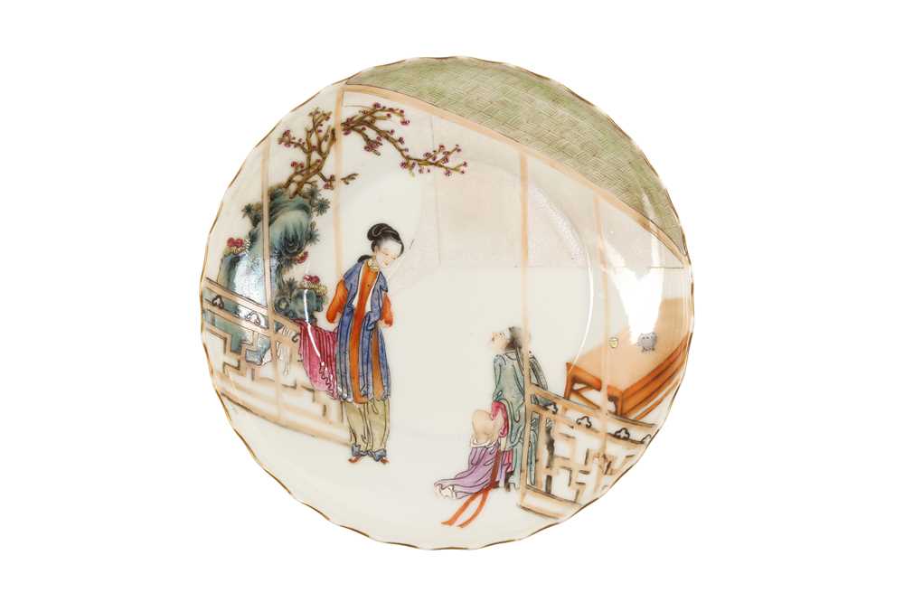 Lot 218 - A CHINESE FAMILLE ROSE 'EROTIC' DISH.