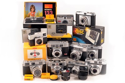 Lot 153 - A Good Retina IIIS & Other Kodak Cameras.