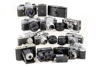 Lot 275 - Vintage Camera End Lot inc Minolta XG-M