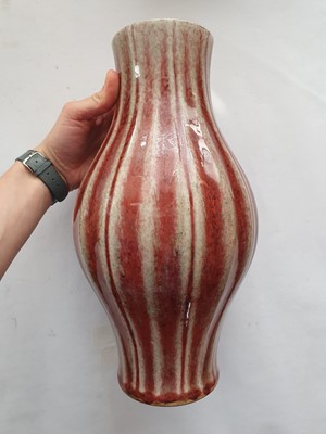 Lot 191 - A CHINESE PEACH BLOOM-GLAZED VASE.