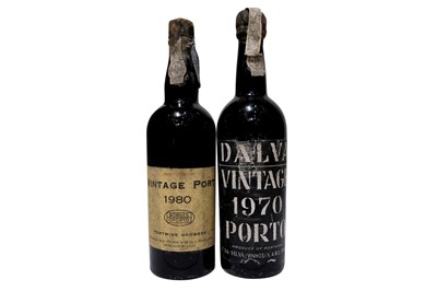 Lot 655 - A pair of Vintage Ports