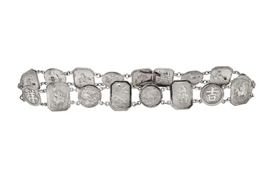 Lot 234 - An early 20th century Chinese Export silver belt, Hong Kong circa 1900 retailed by Cum Wo